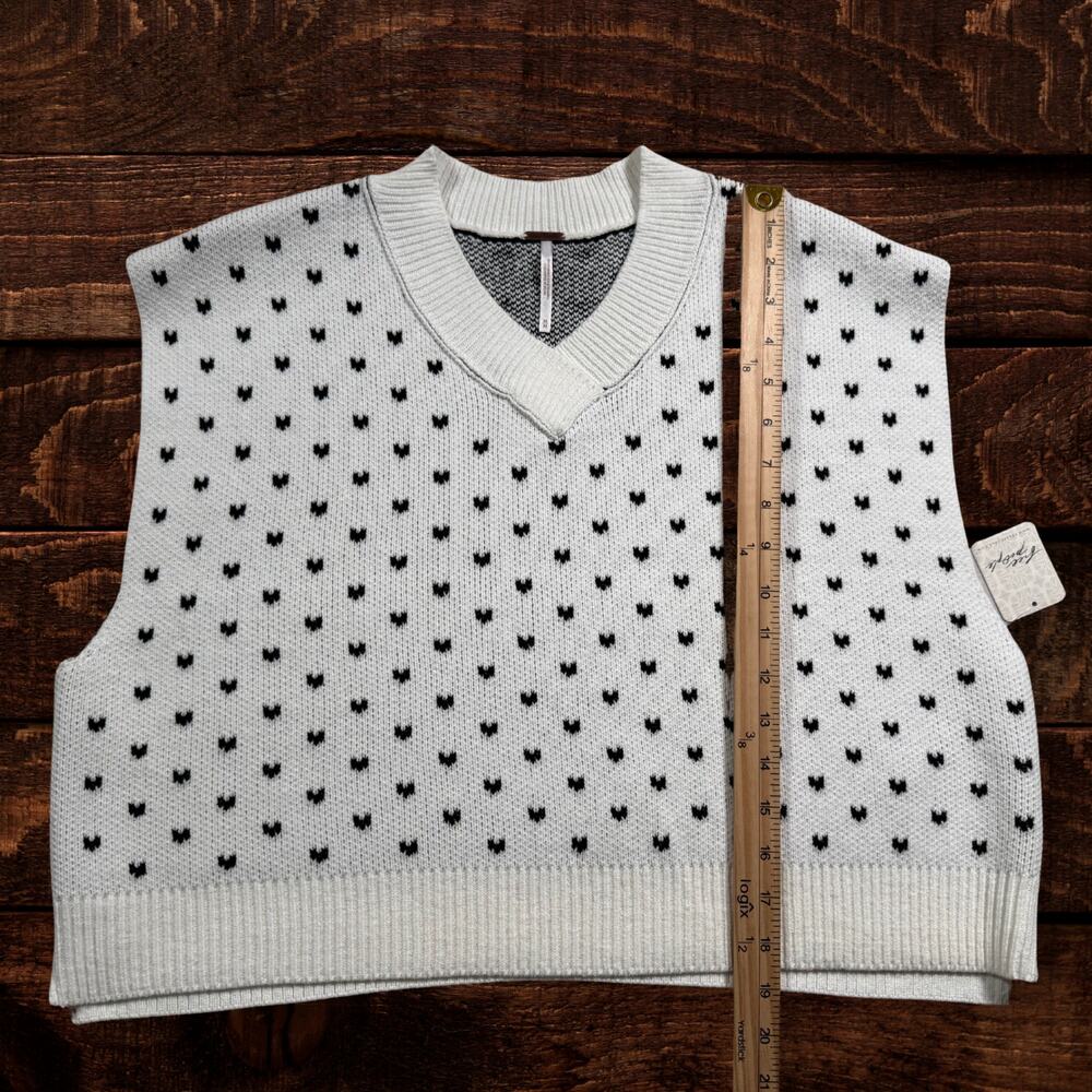 Free People Heart Pattern Easy Street Oversized Boxy Sweater Vest Medium - Picture 8 of 9